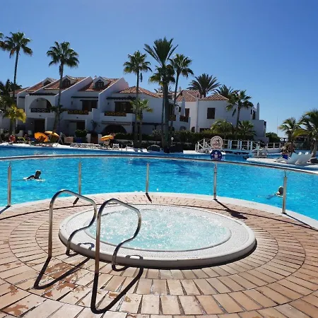 Apartament Wunderschoenes In Playa De La Americas Mit Grossem Gemeinsamem Pool Playa de las Americas (Tenerife)