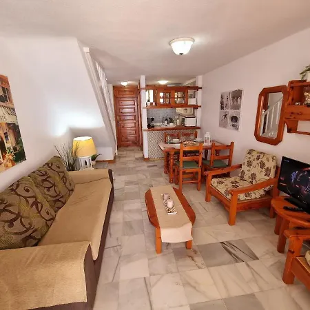 Apartament Wunderschoenes In Playa De La Americas Mit Grossem Gemeinsamem Pool *